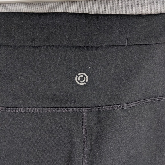 Core 10 Yoga Capri Legging - Picture 7 of 8